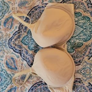Victoria Secret 34DD Bra